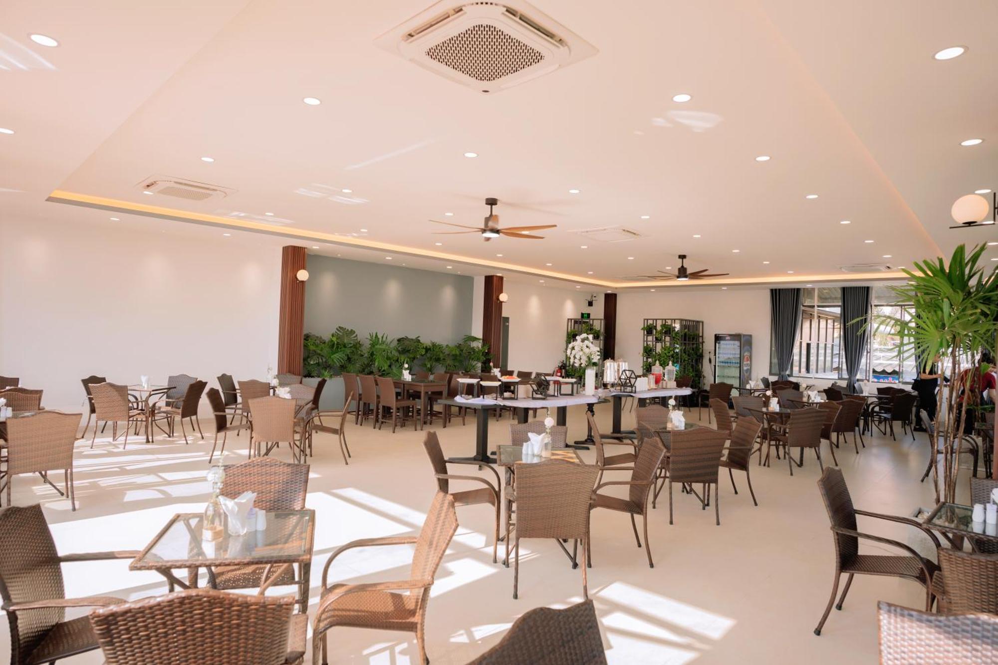 Song Tien Hotel Mỹ Tho Exterior foto