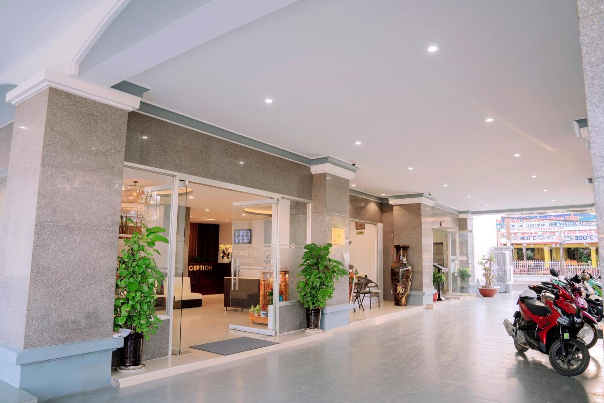 Song Tien Hotel Mỹ Tho Exterior foto